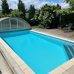 Appartement Im Gruenen Mit Pool Altendorf